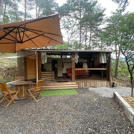 Caravanes De Provence Aiglun  Ngoại thất bức ảnh