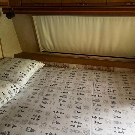 Caravanes De Provence Aiglun  Ngoại thất bức ảnh