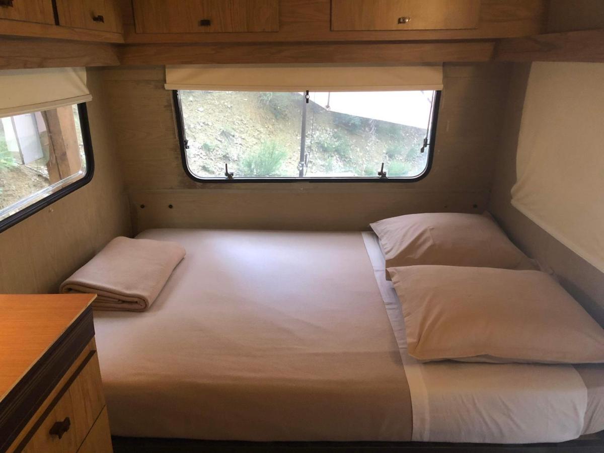 Caravanes De Provence Aiglun  Ngoại thất bức ảnh