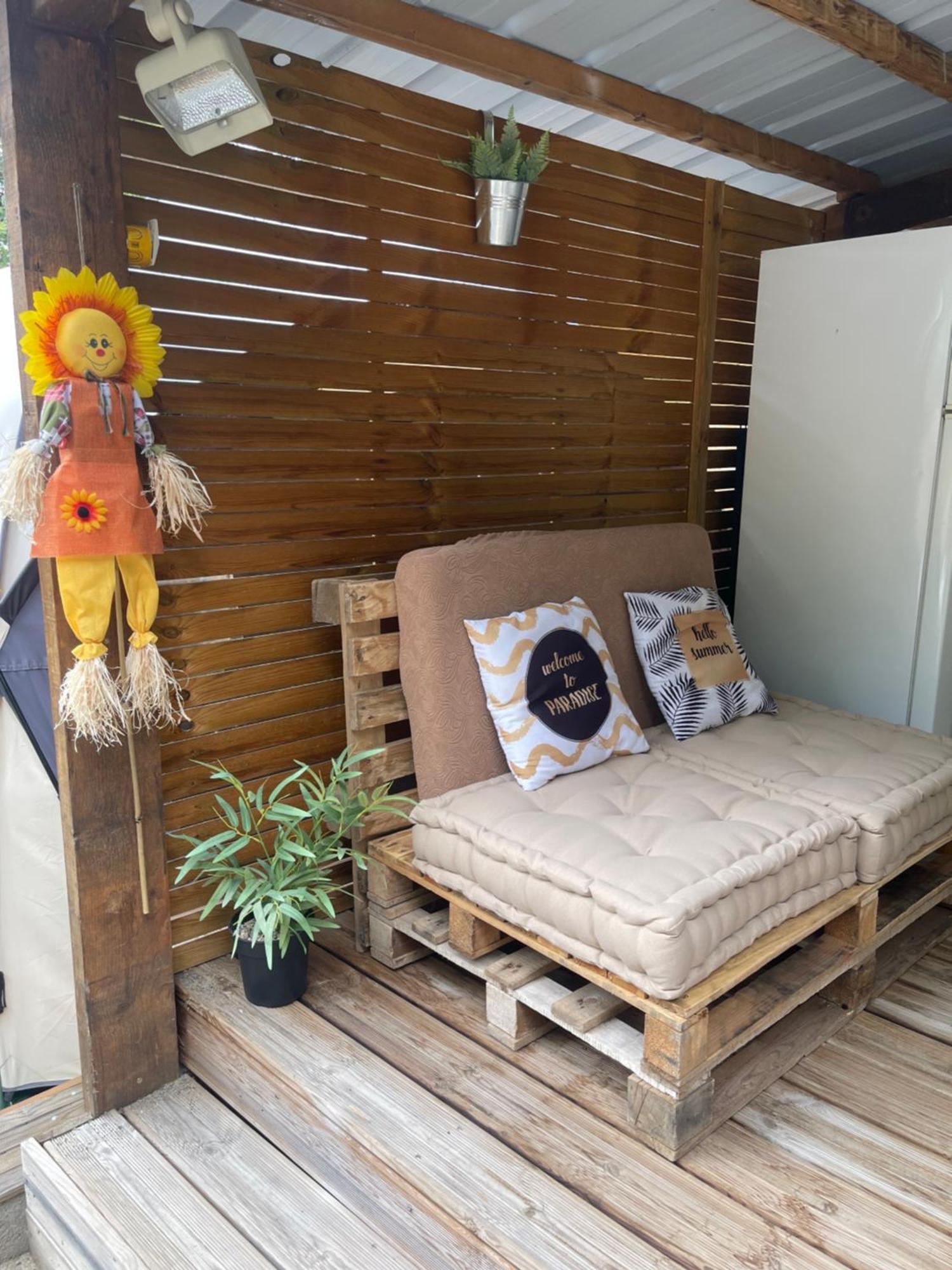 Caravanes De Provence Aiglun  Ngoại thất bức ảnh