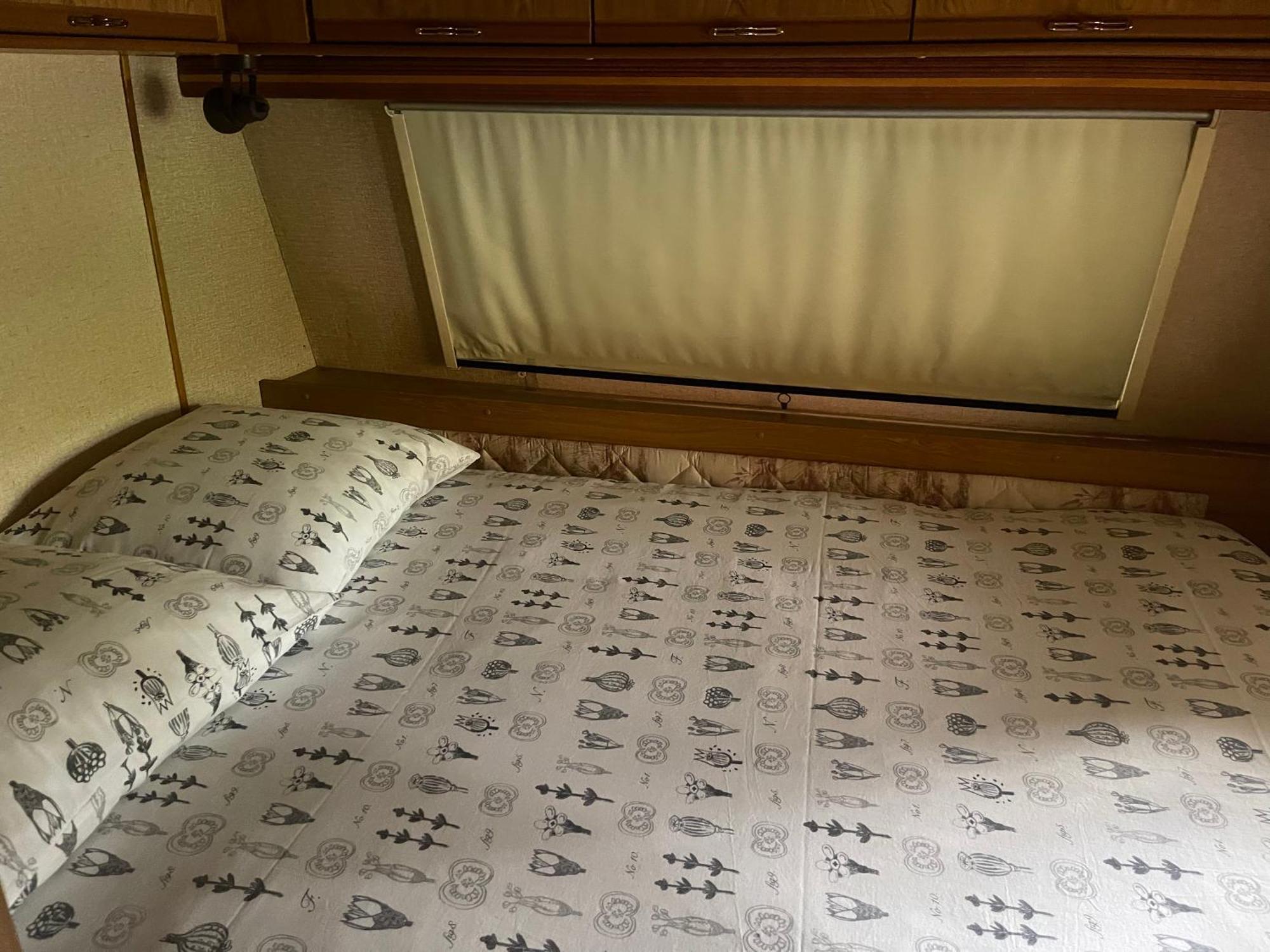 Caravanes De Provence Aiglun  Ngoại thất bức ảnh