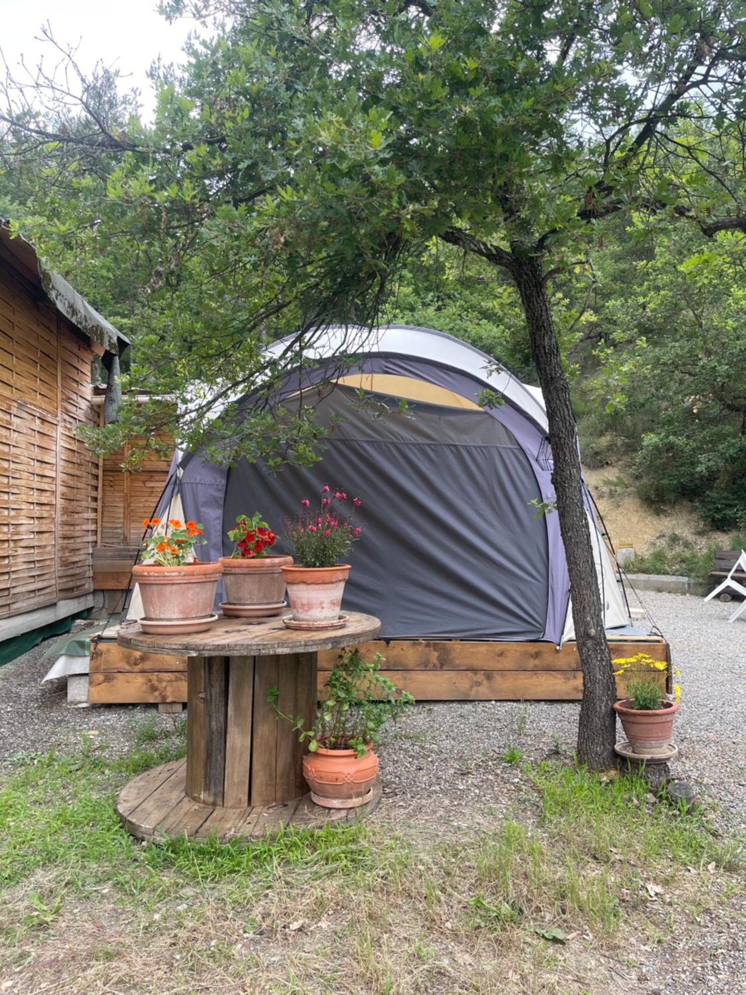 Caravanes De Provence Aiglun  Ngoại thất bức ảnh